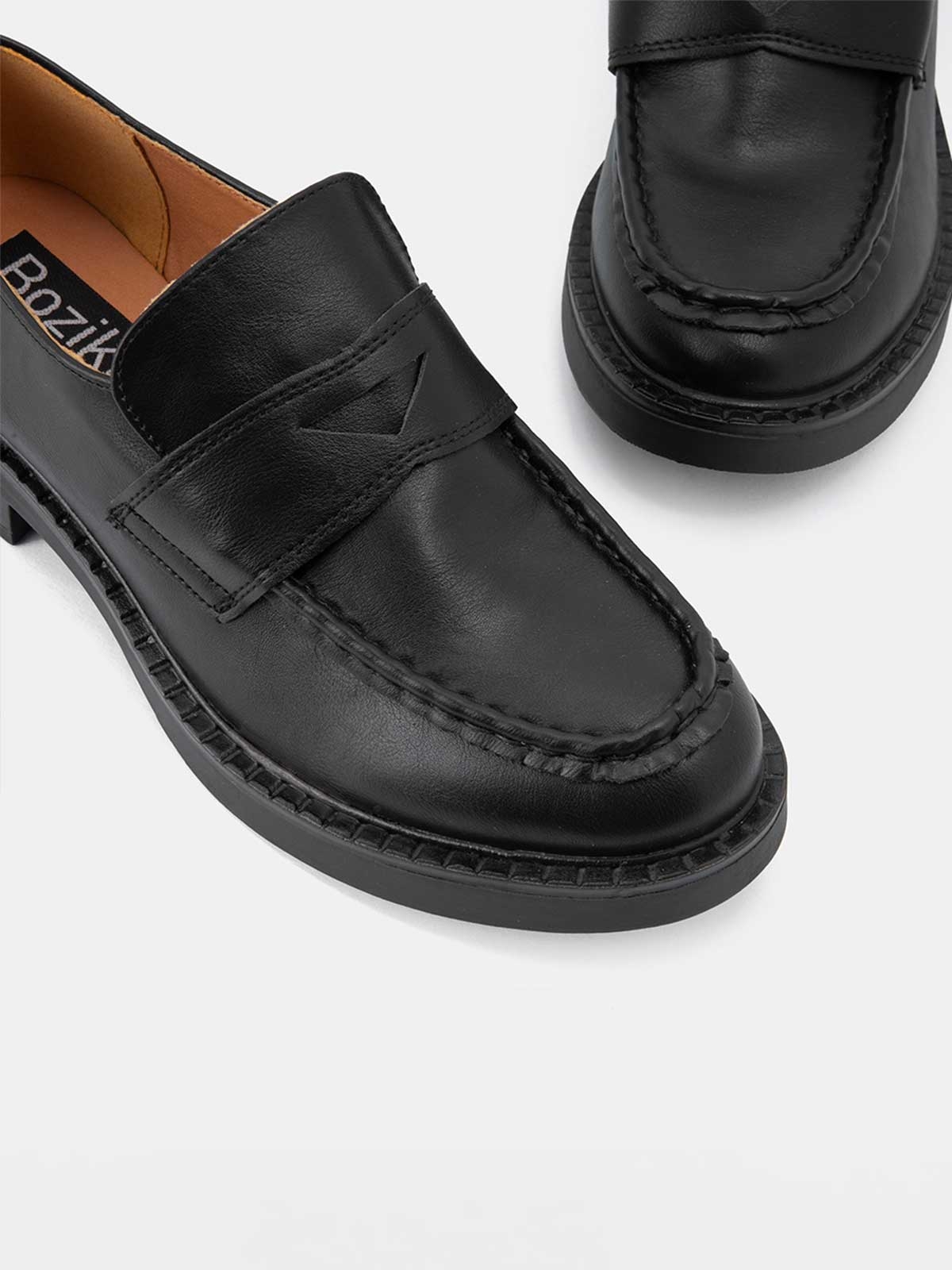 Loafers με φάσα