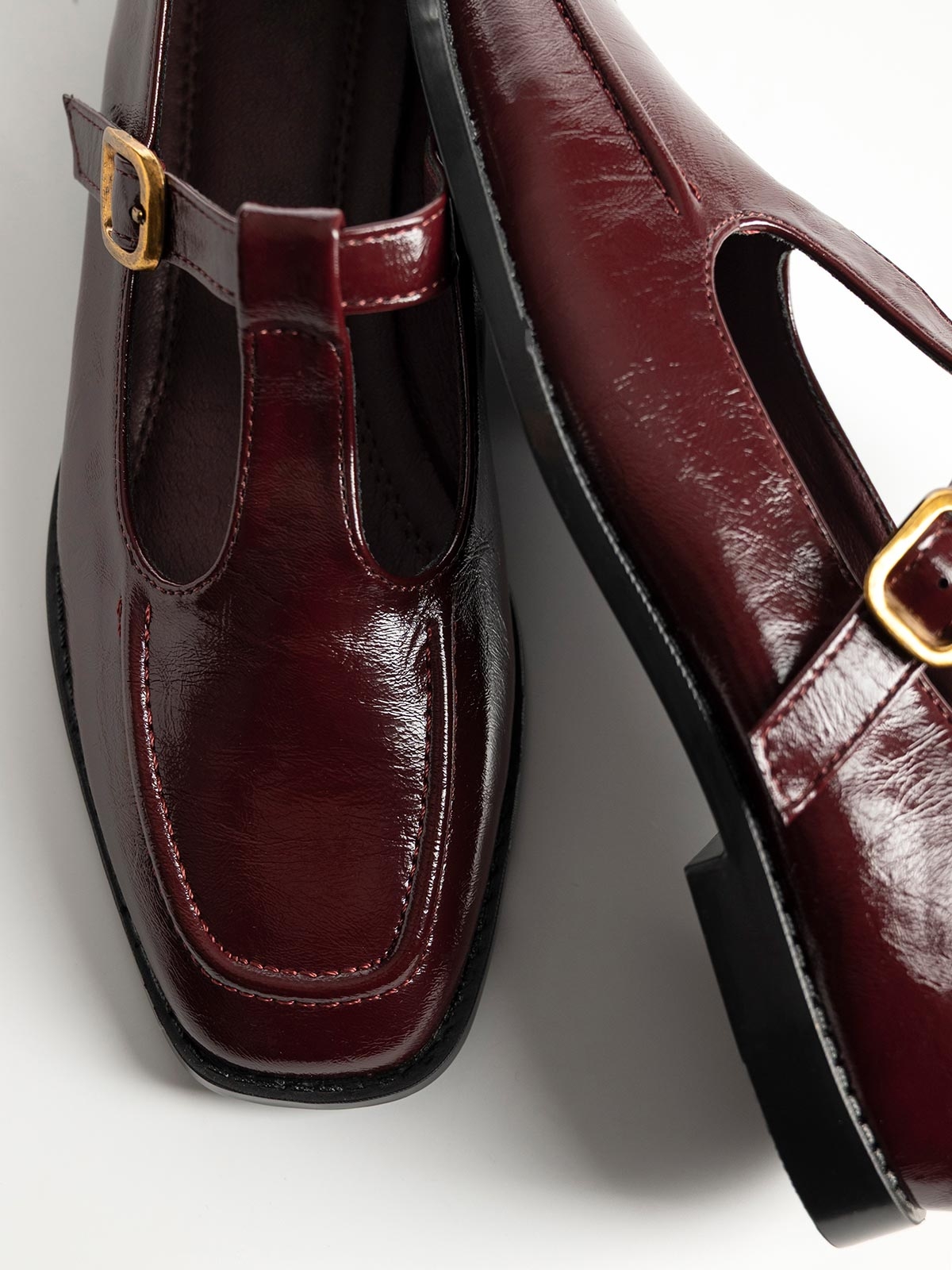 Loafers με λουράκι