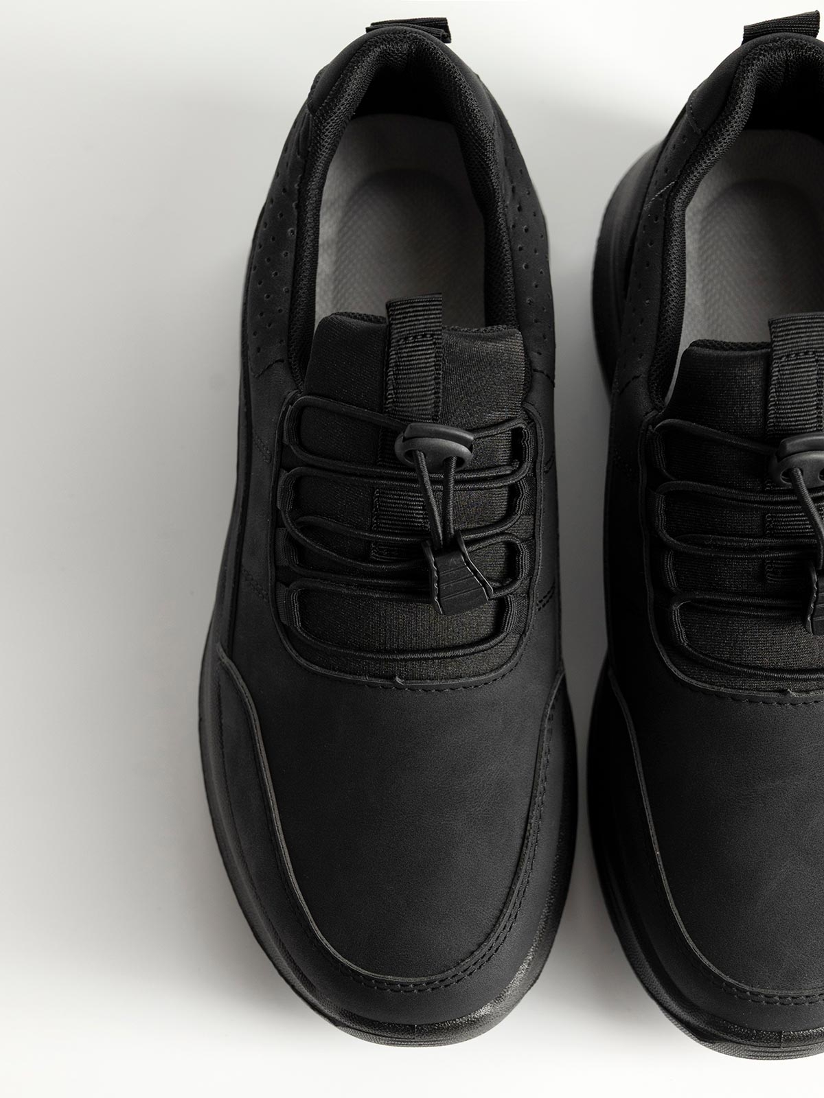 Ανδρικά sneakers με ελαστικά κορδόνια
