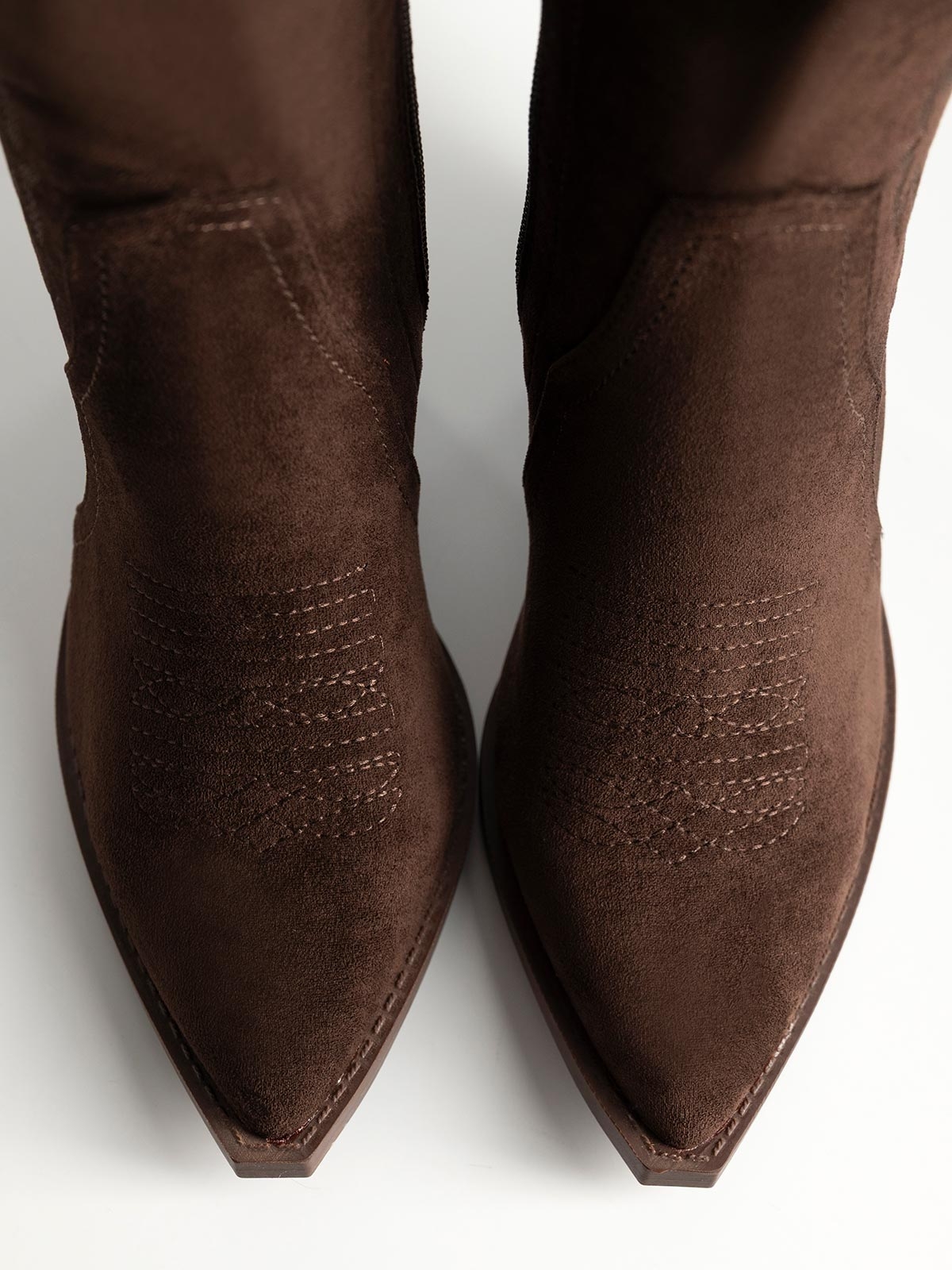 Cowboy μποτάκια suede με ραφές