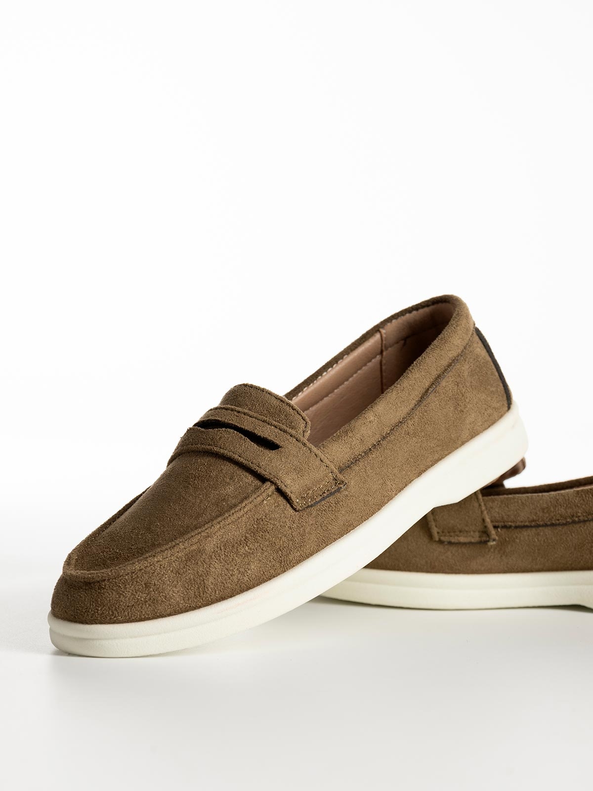Loafers σουέτ με φάσα