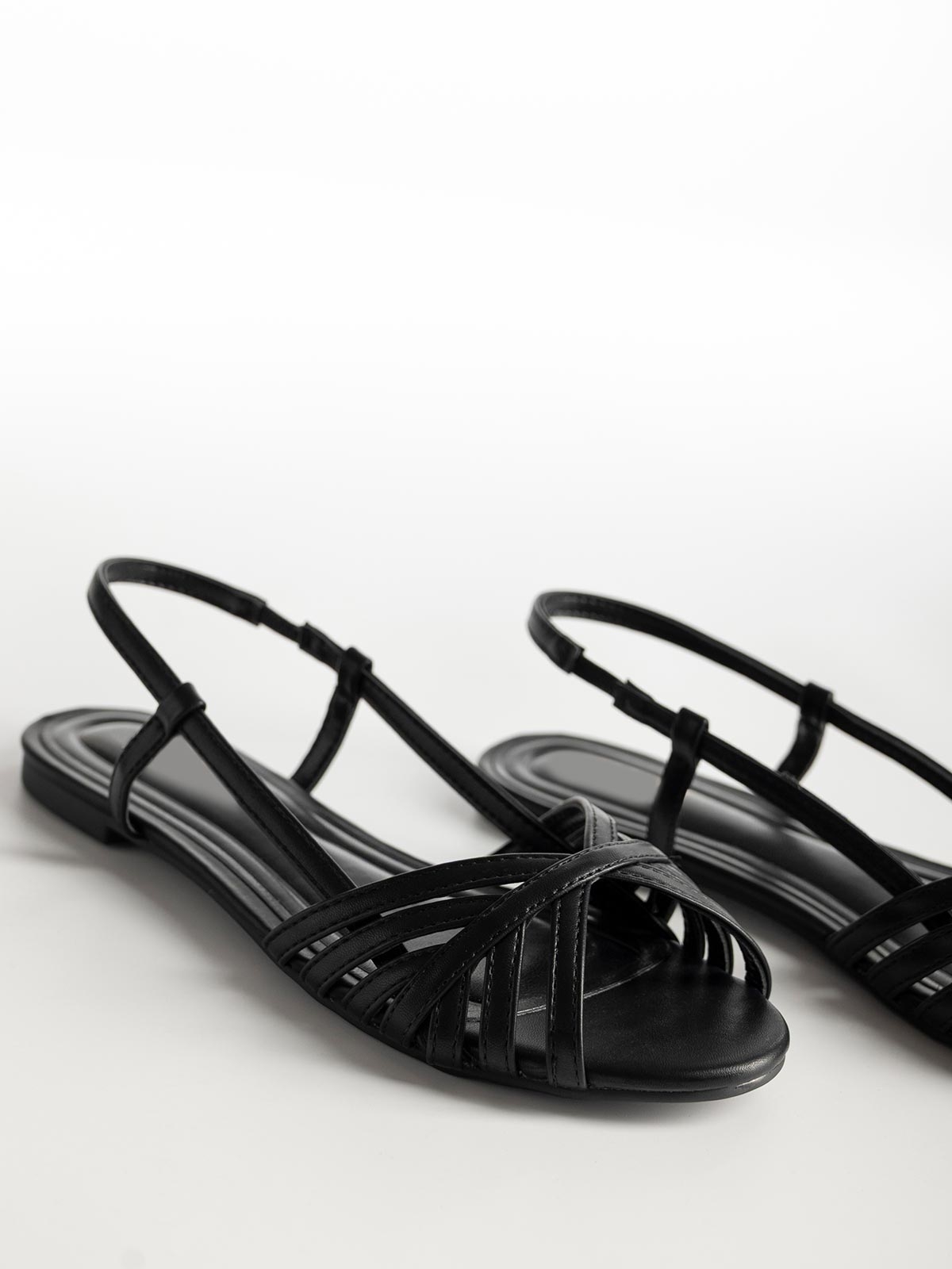 Σανδάλια openheel με λουράκια