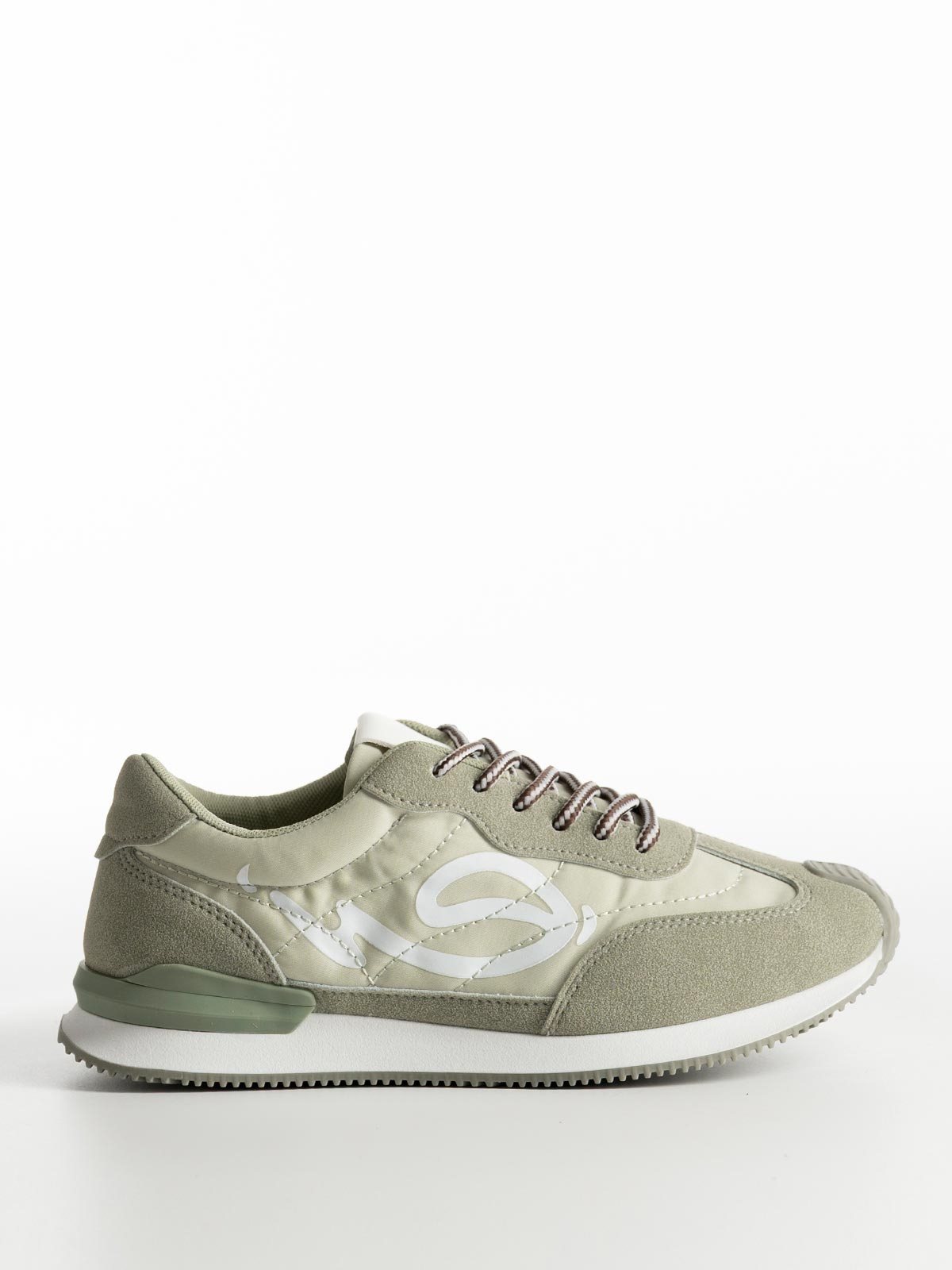 Basic sneakers με συνδυασμό υλικών