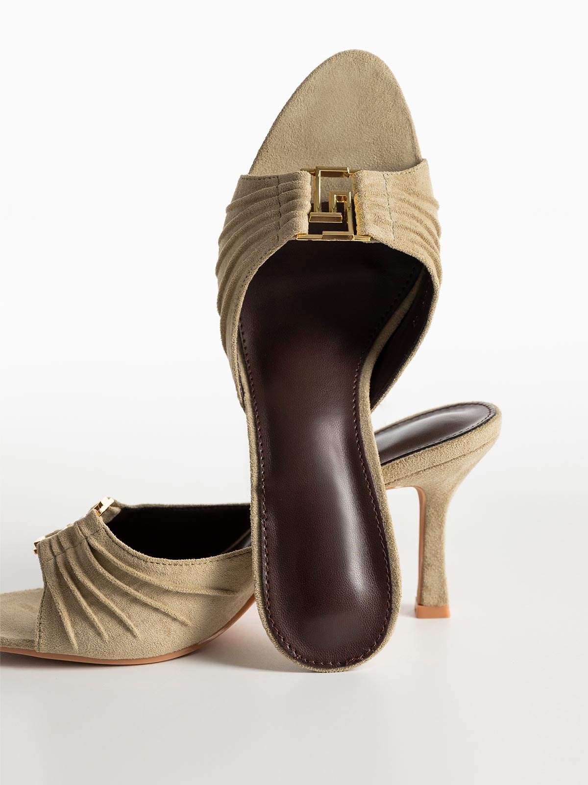 Suede mules με λεπτό τακούνι