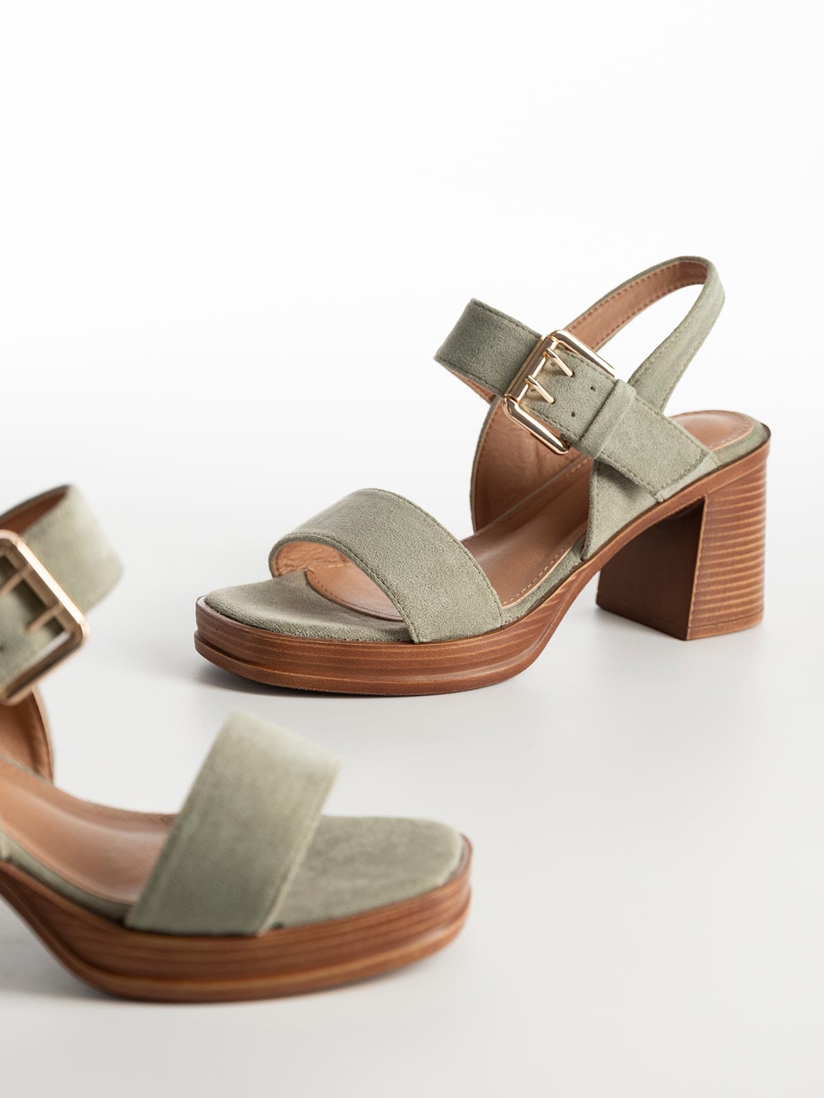 Πέδιλα suede με φιάπα & χοντρό τακούνι