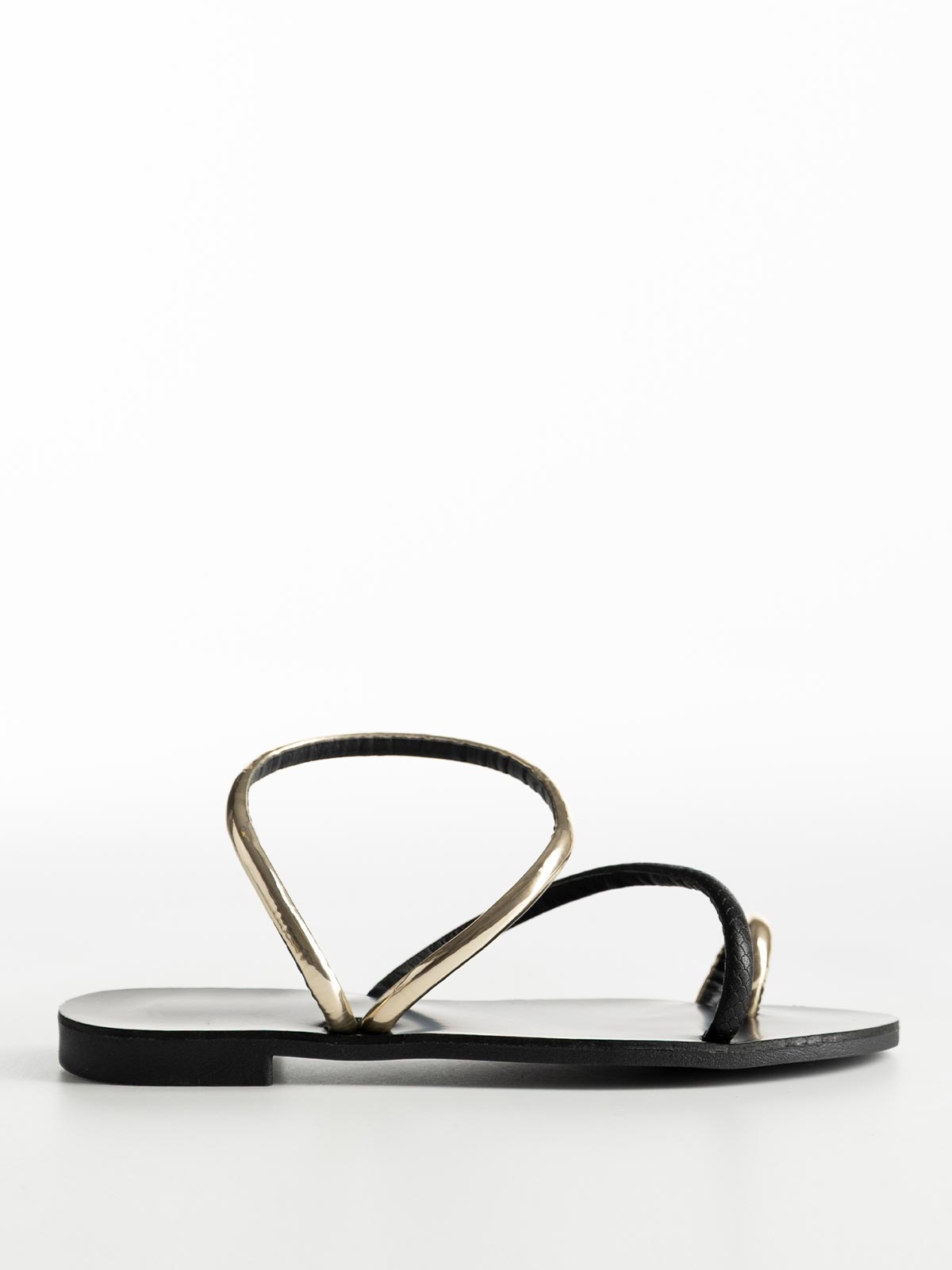 Flat σανδάλια με λουράκια & toe ring