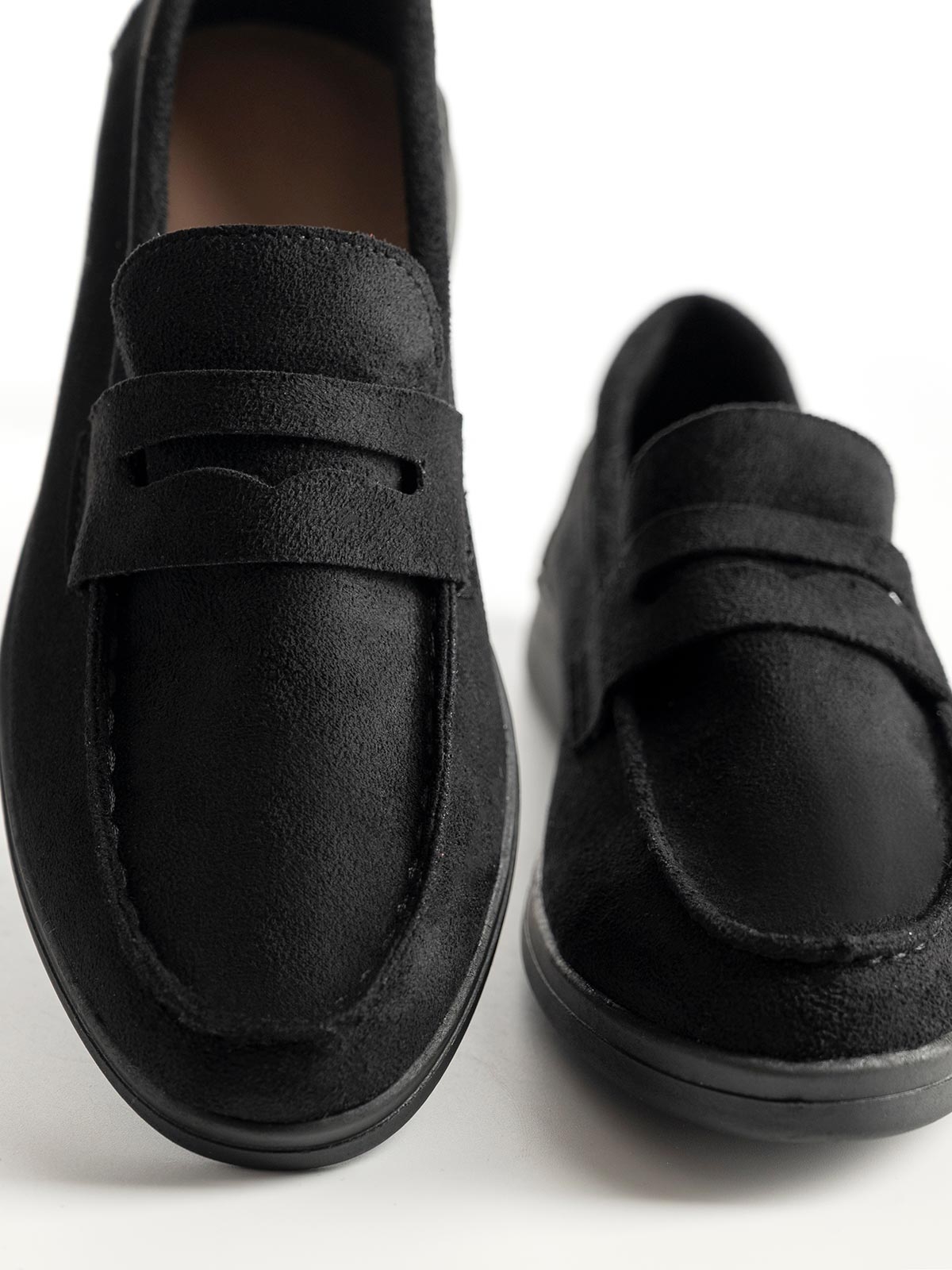 Σουέτ loafers με στρογγυλή μύτη