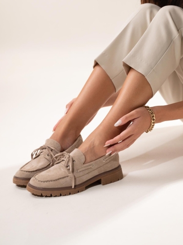 Suede loafers με κορδόνια