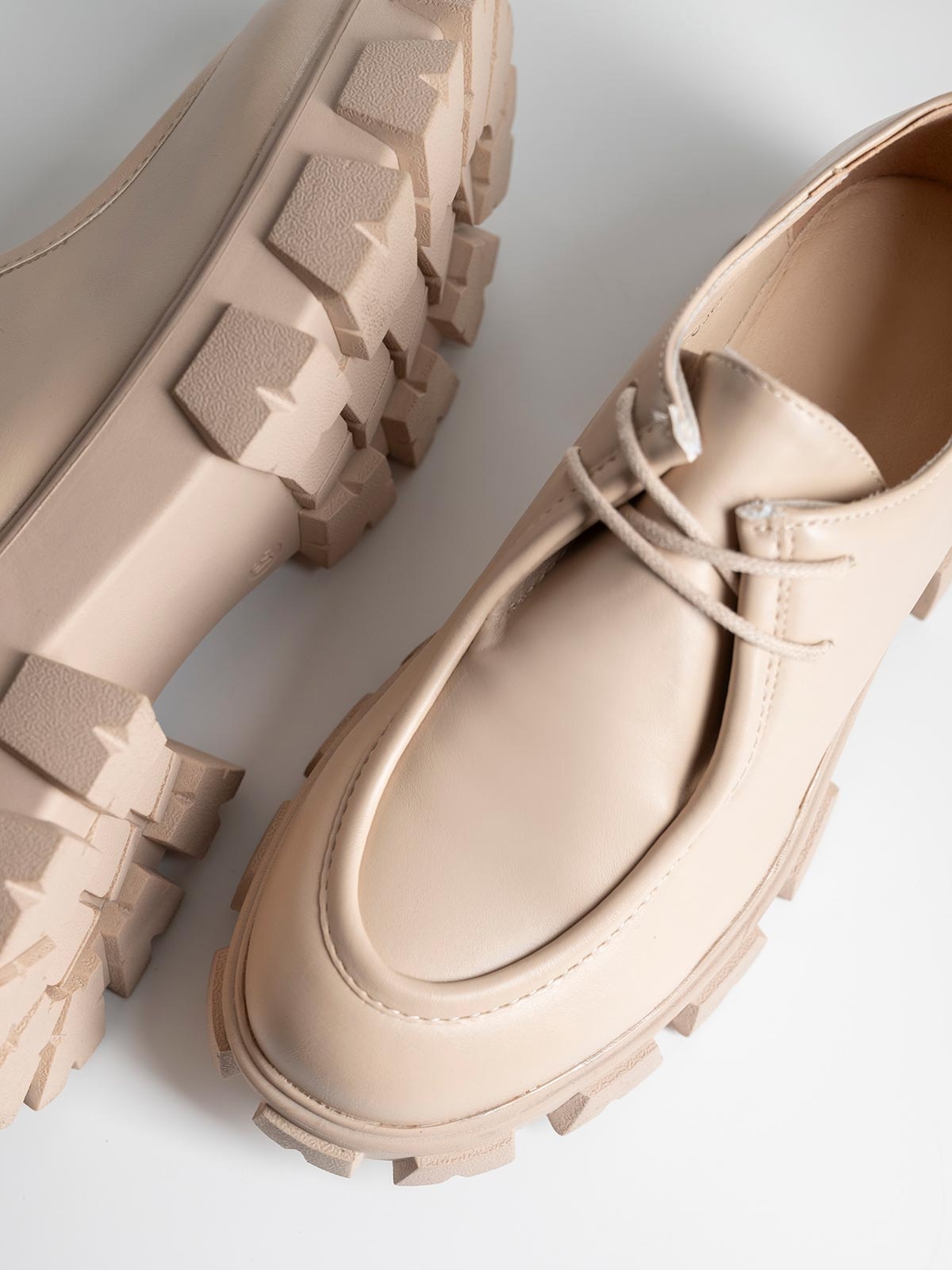 Chunky oxfords παπούτσια με κορδόνια & τρακτερωτή σόλα
