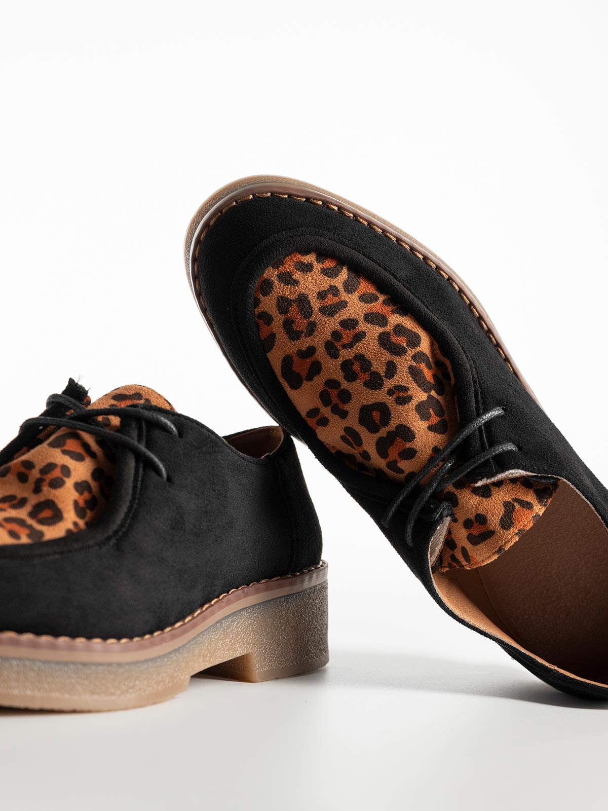 Suede oxfords δίπατα με κορδόνια