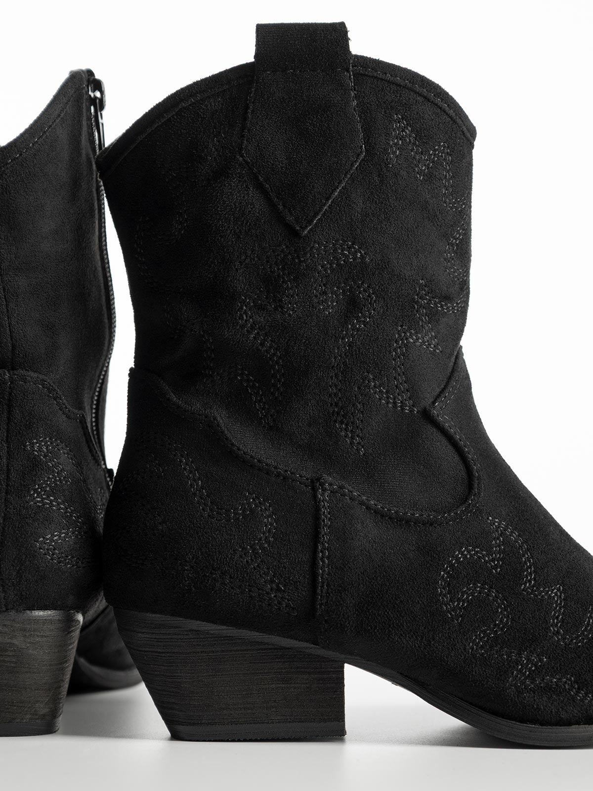 Cowboy μποτάκια suede με ραφές