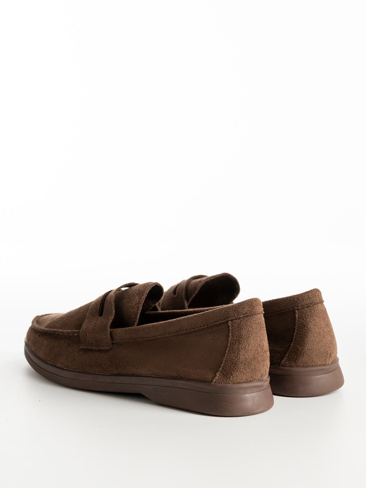 Σουέτ loafers με στρογγυλή μύτη