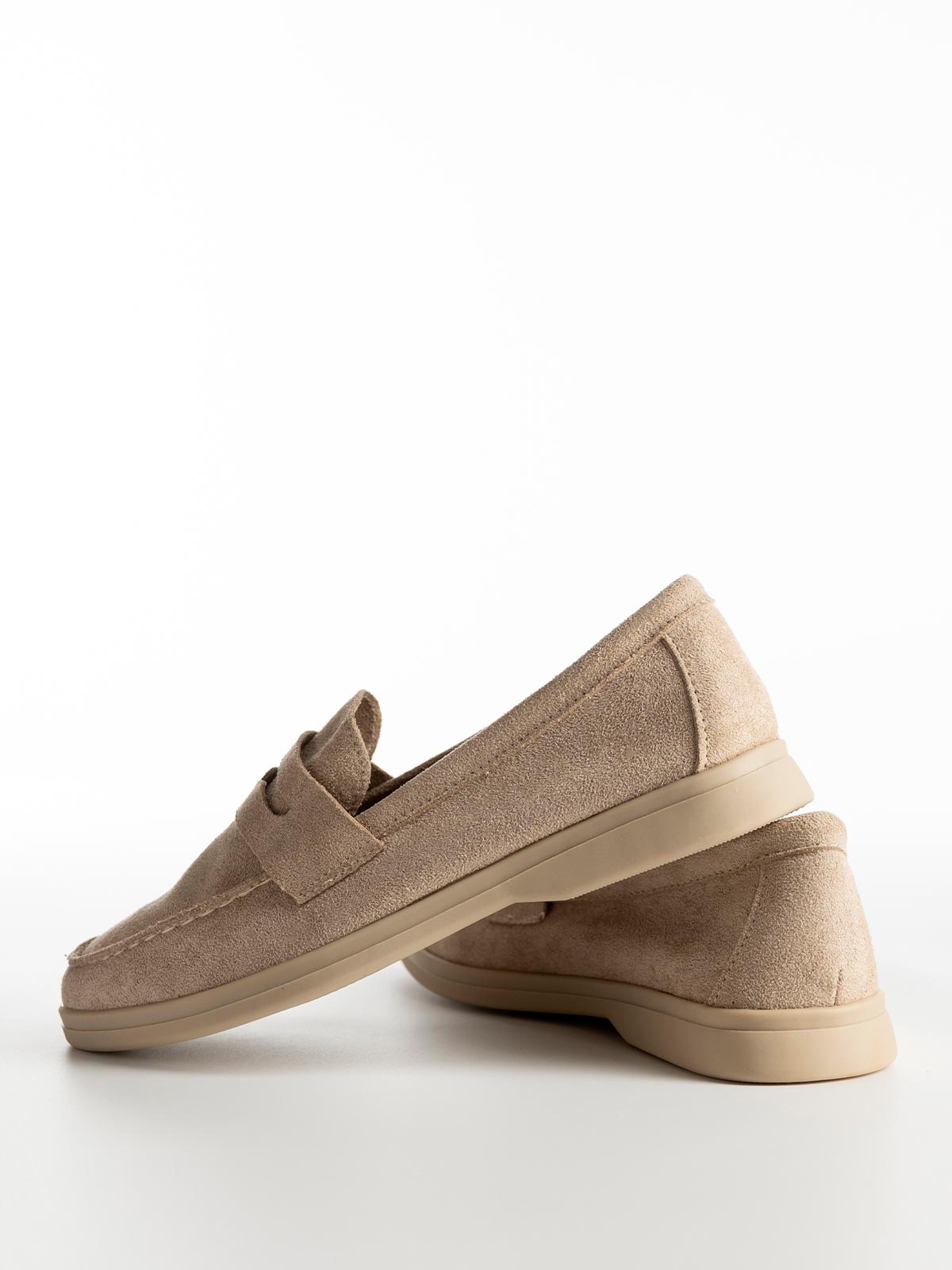 Σουέτ loafers με στρογγυλή μύτη