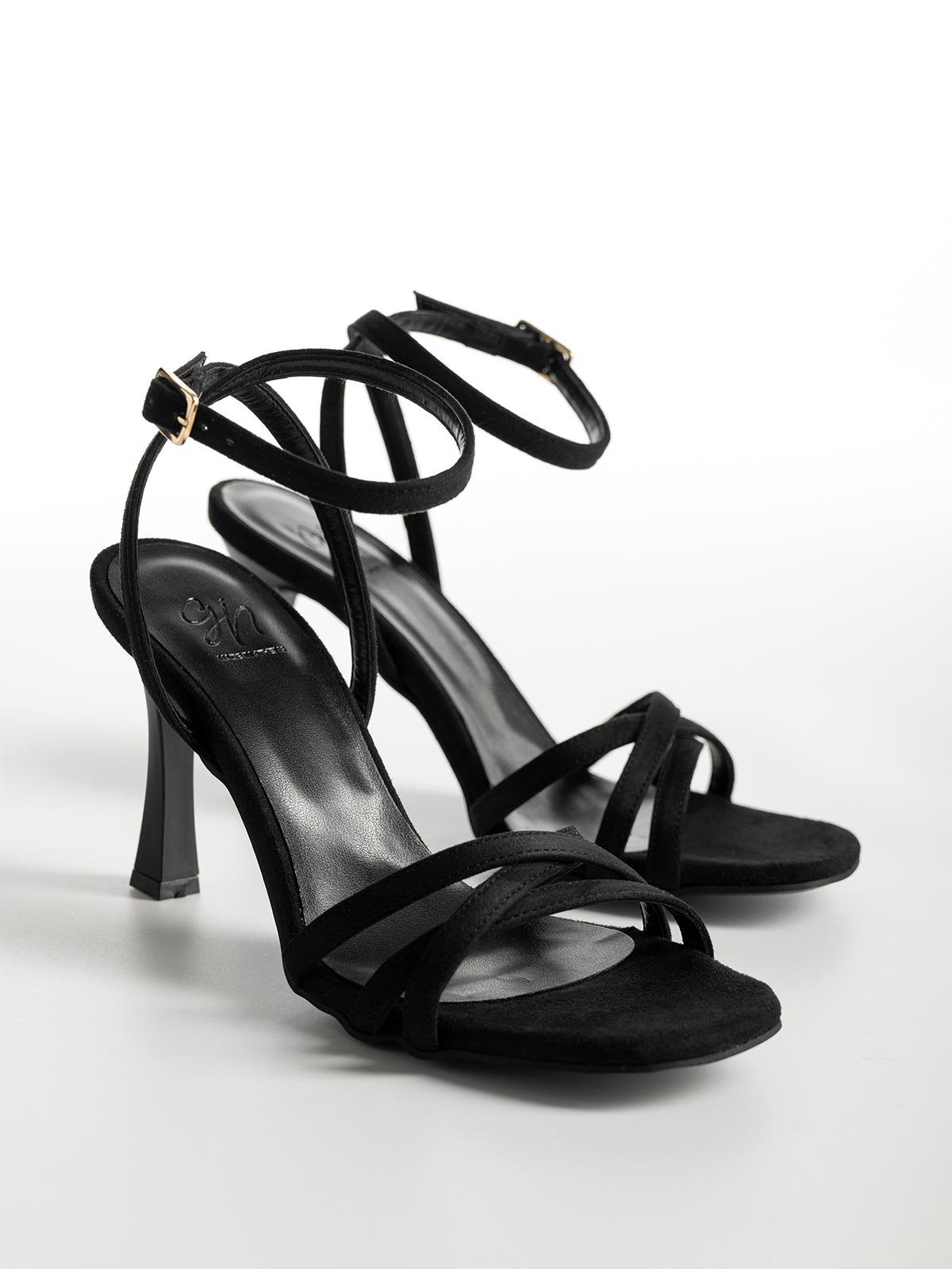 Πέδιλα Gin suede με λουράκια & λεπτό τακούνι