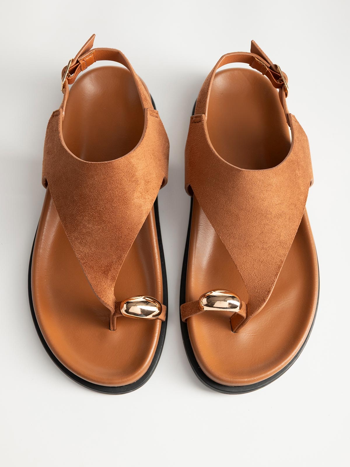 Σανδάλια σουέτ με δίχαλο & toe ring