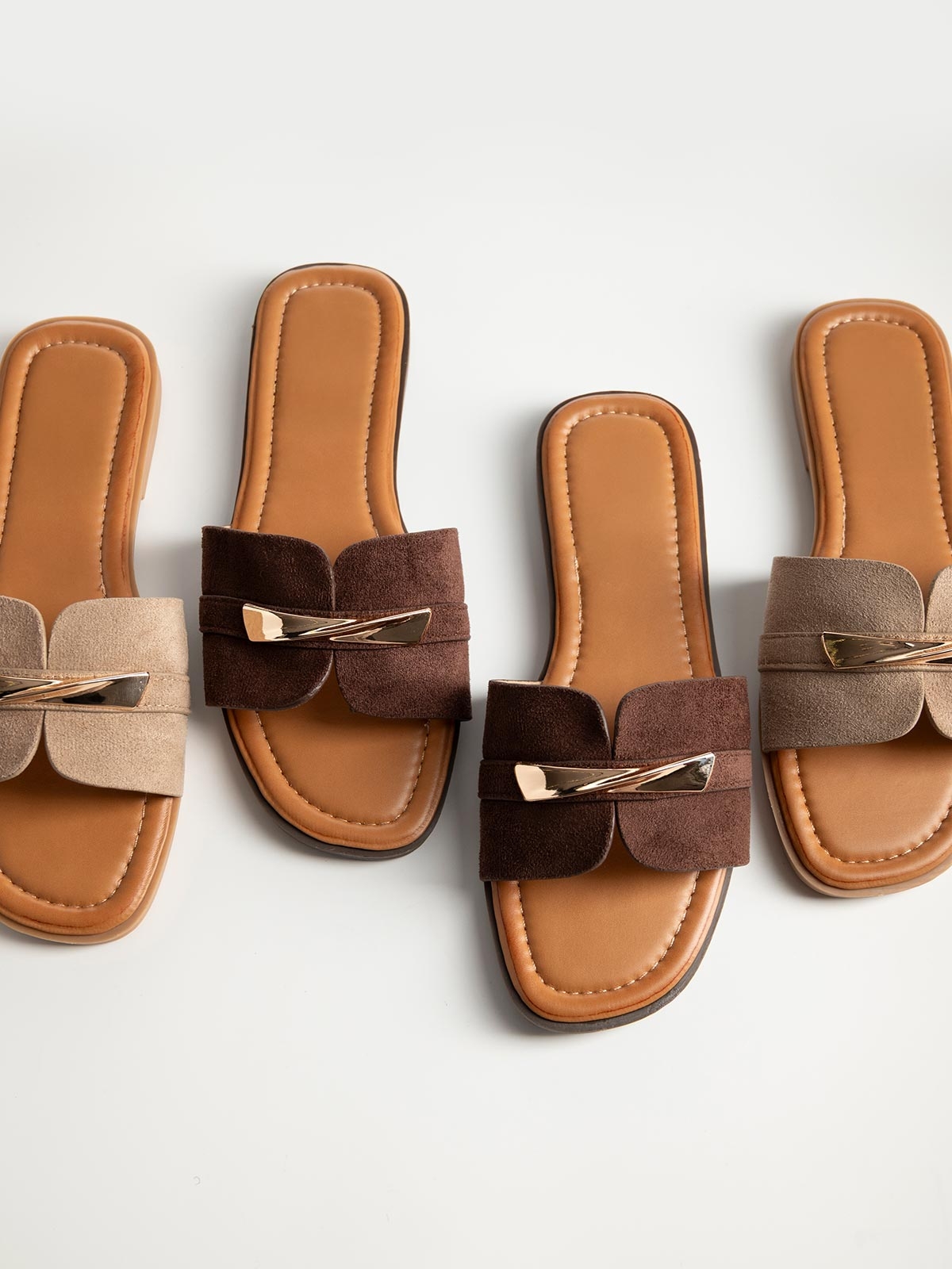 Flat σανδάλια suede με φάσα