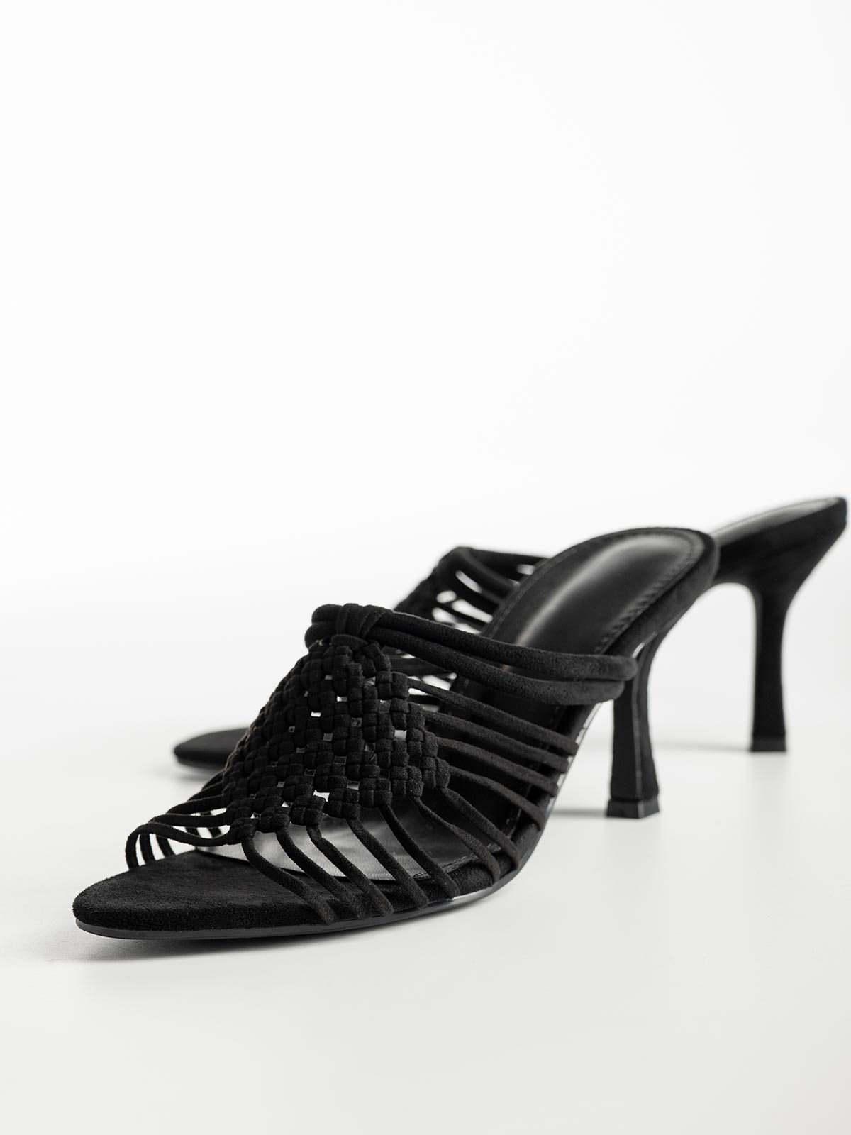 Mules suede με πλεκτά λουράκια & λεπτό τακούνι