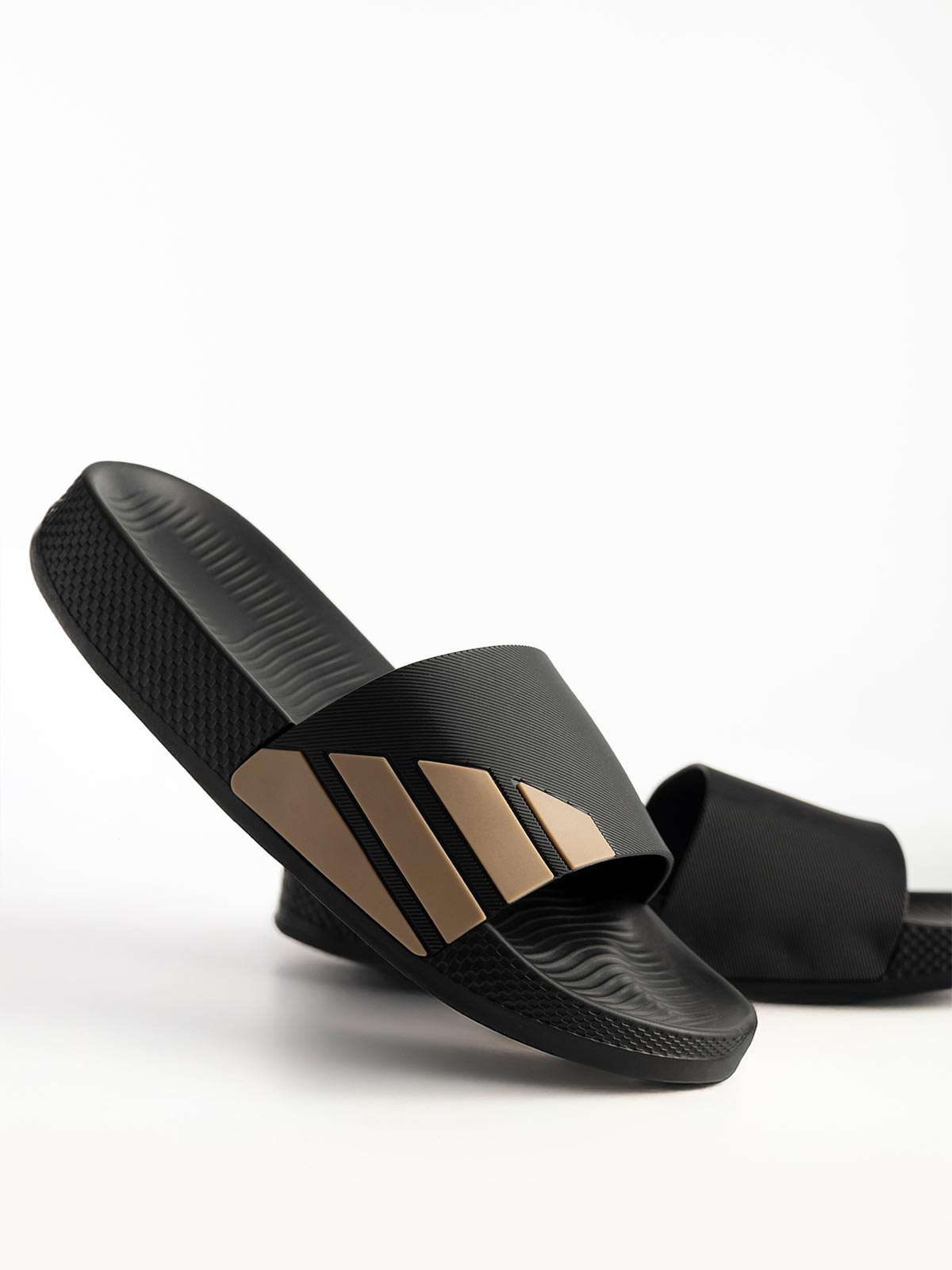 Ανδρικά sliders με φαρδιά φάσα