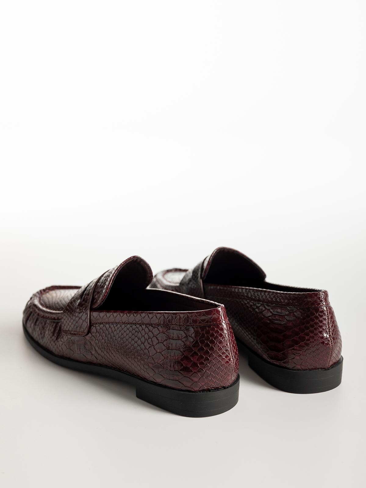 Loafers με snake print & διακοσμητική φάσα
