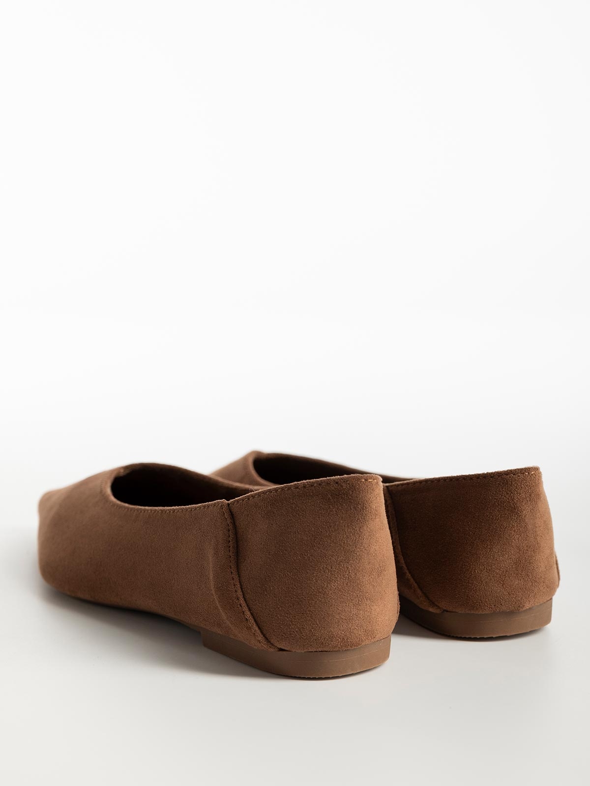 Μυτερές suede μπαλαρίνες