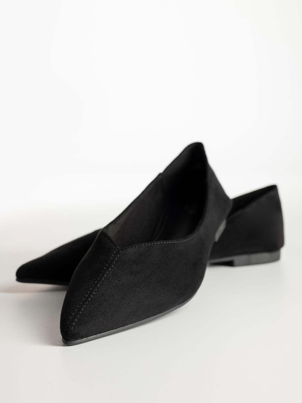 Μυτερές suede μπαλαρίνες