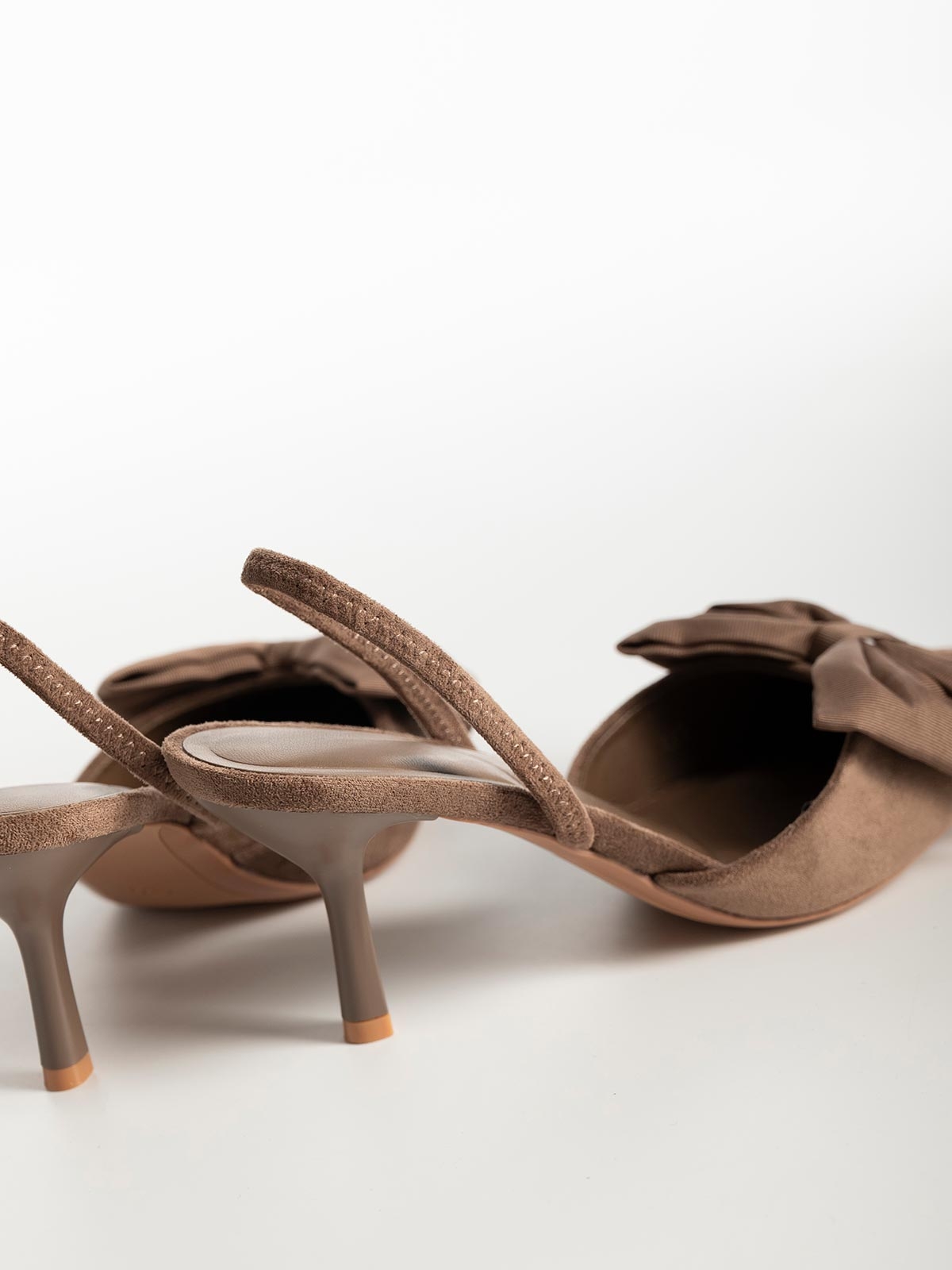 Γόβες openheel suede με φιόγκο & λεπτό τακούνι