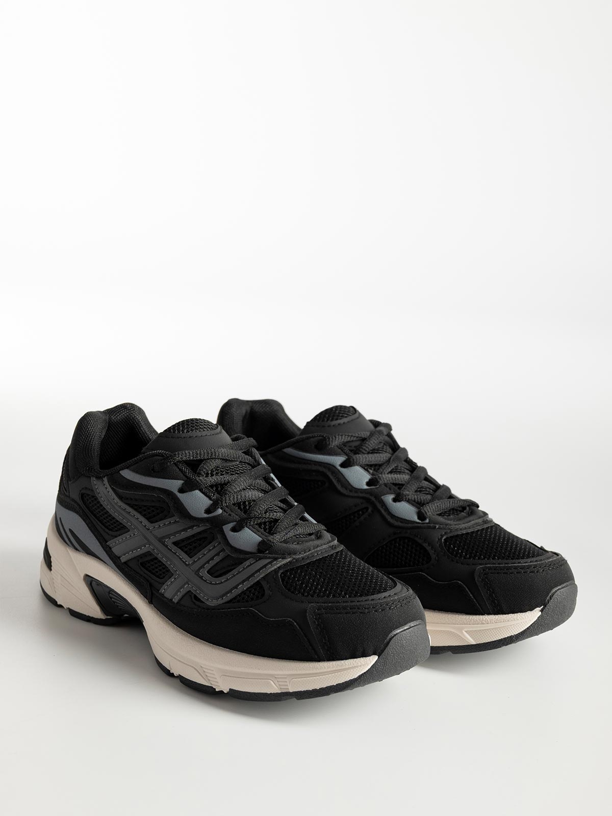 Chunky sneakers με συνδυασμό υλικών