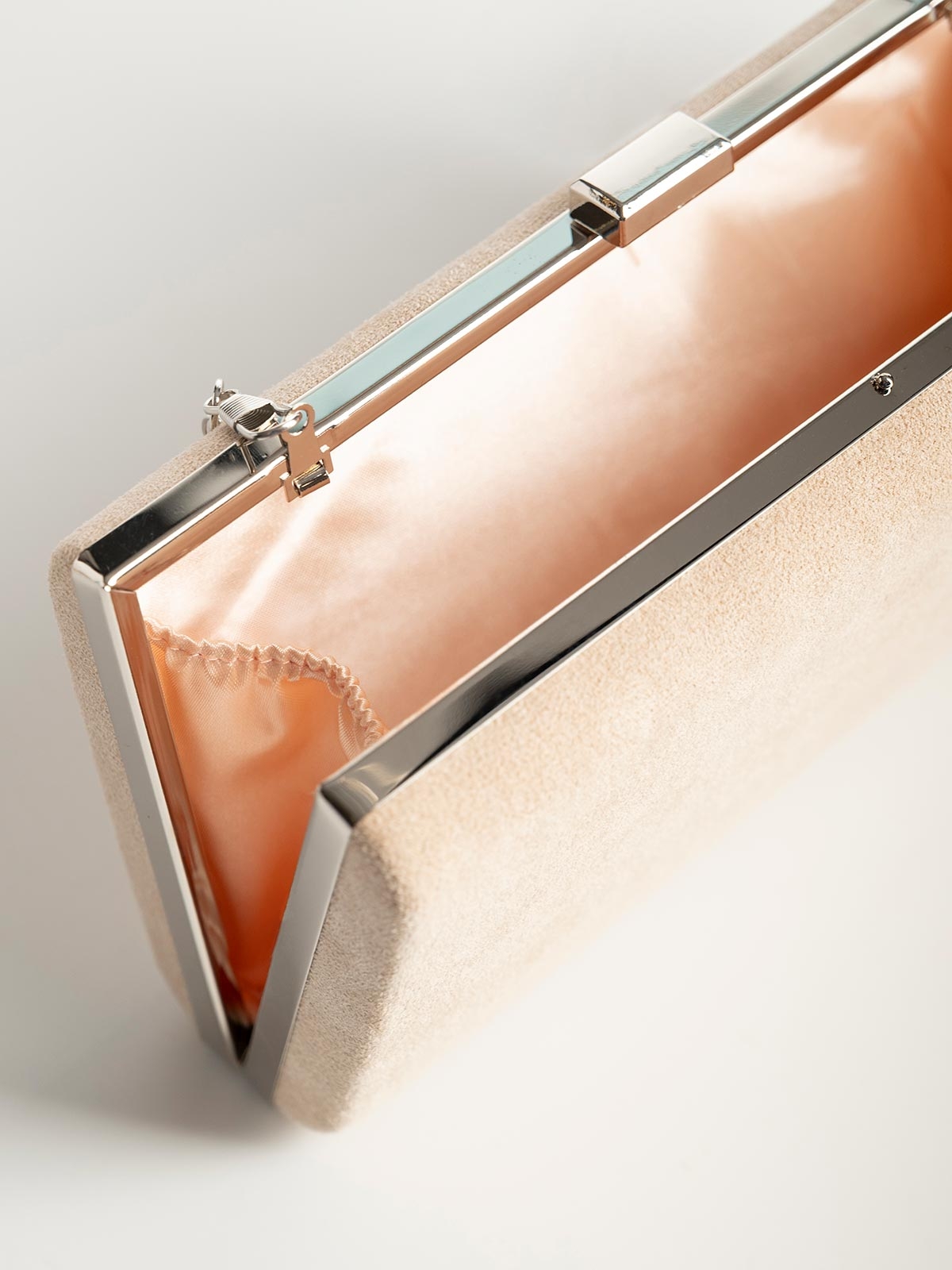 Clutch suede με αποσπώμενη αλυσίδα