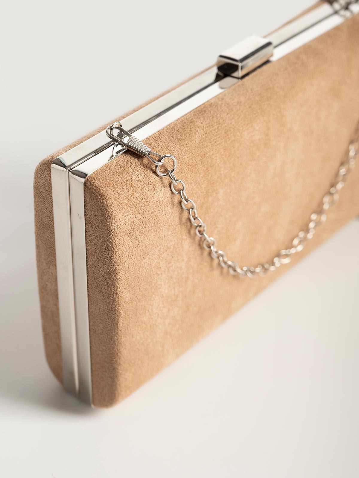 Clutch suede με αποσπώμενη αλυσίδα