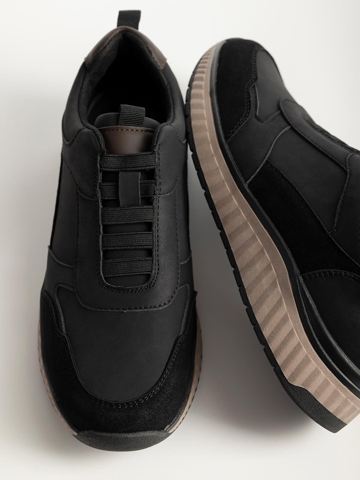 Ανδρικά sneakers με συνδυασμό υφών