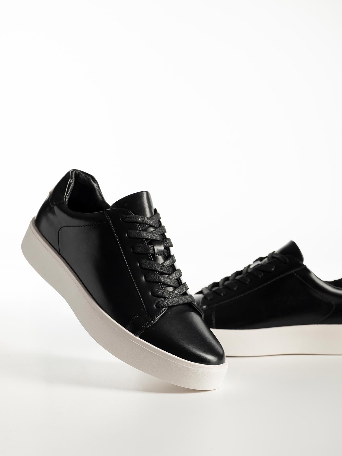 Ανδρικά sneakers με κορδόνια