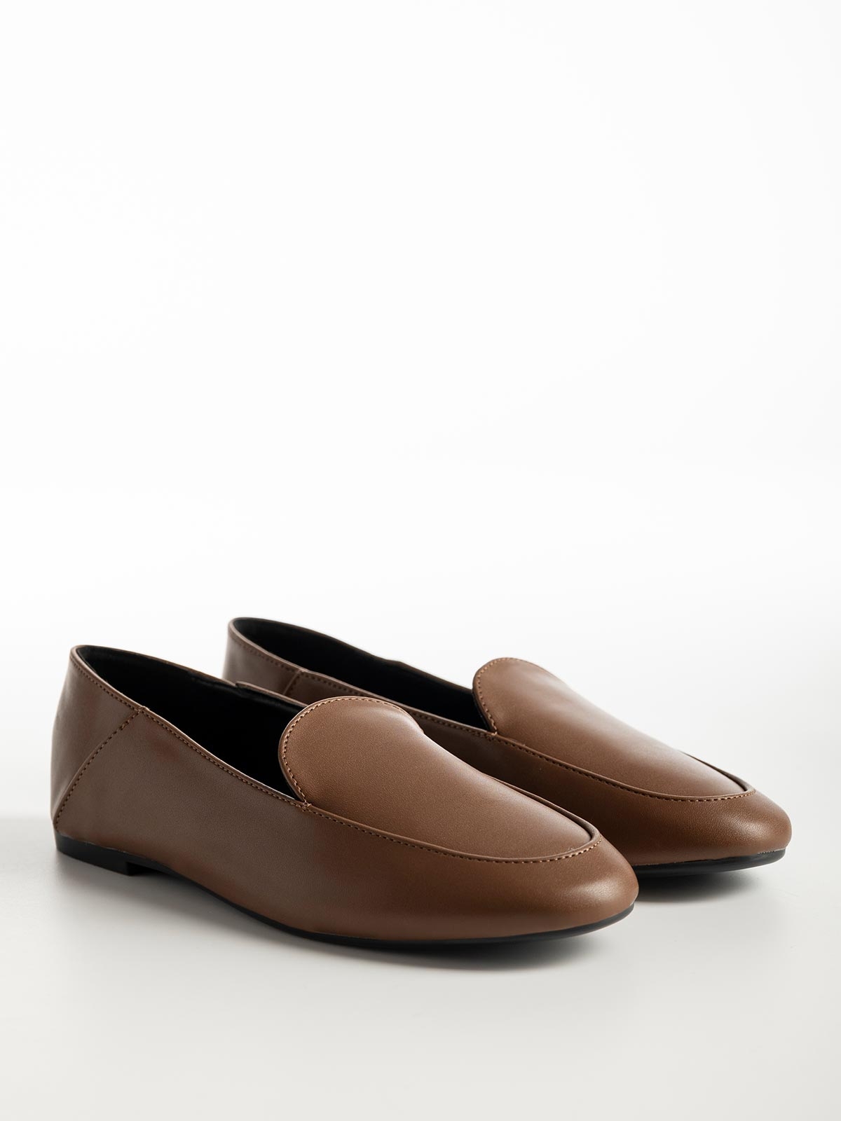 Loafers με φάσα & στρογγυλεμένη μύτη