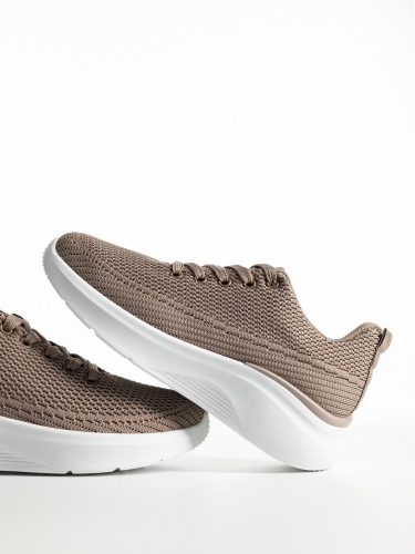Sneakers τύπου κάλτσα με κορδόνια