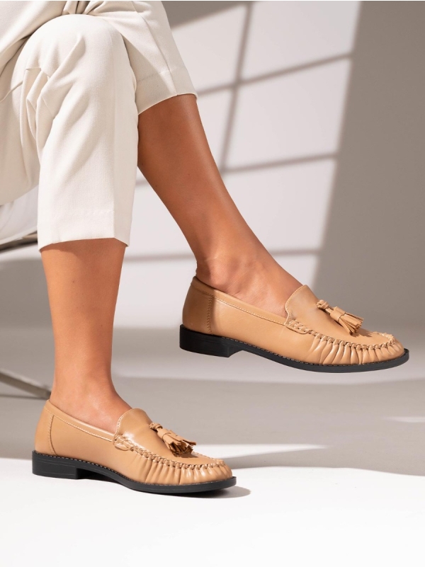 Product Image Μοκασίνια με κρόσσια