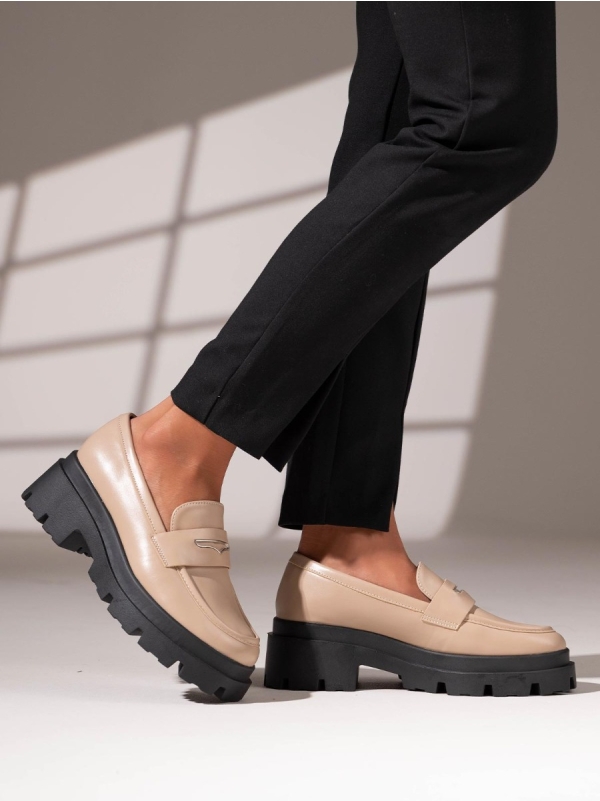 Product Image Chunky loafers με τρακτερωτή σόλα & μεταλλικό διακοσμητικό
