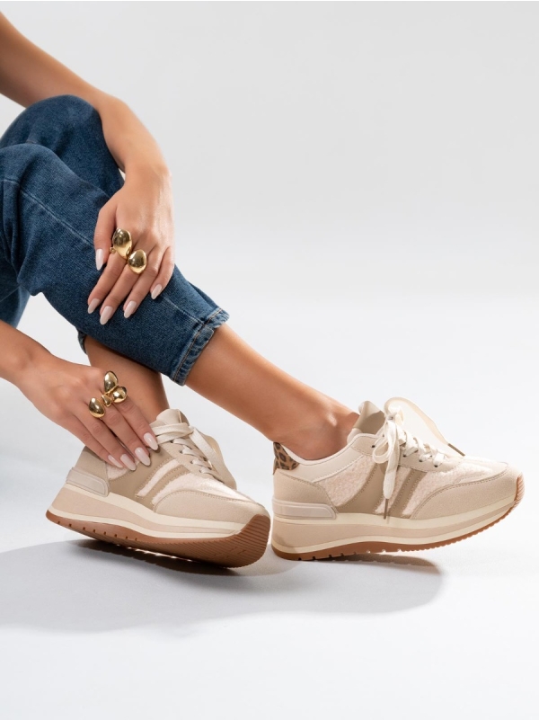 Product Image Δίπατα sneakers με συνδυασμό υλικών