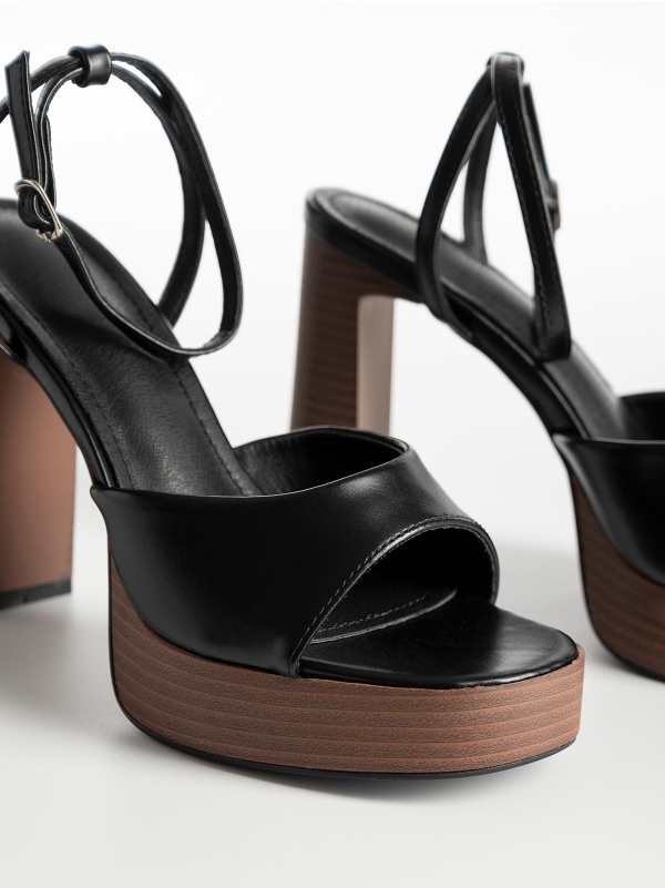 Product Image Πέδιλα με μπαρέτα, φιάπα & χοντρό τακούνι