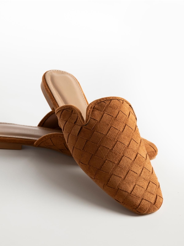 Product Image Suede flat mules με πλεκτό σχέδιο