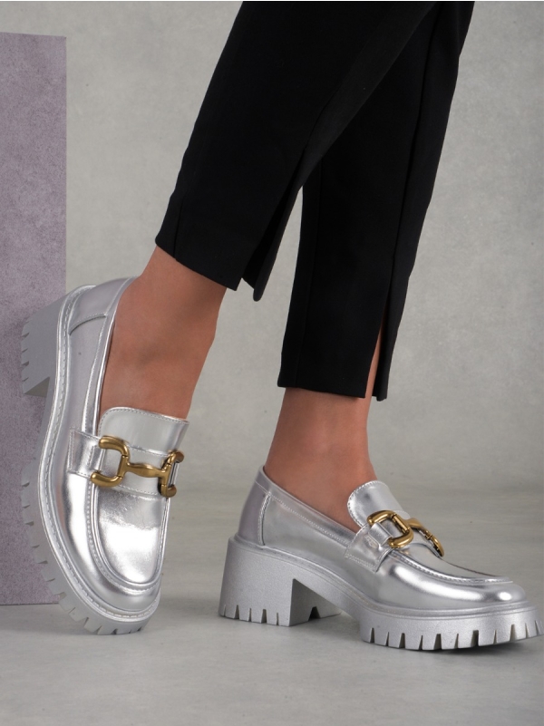 Product Image Loafers με χοντρό τακούνι & αλυσίδα