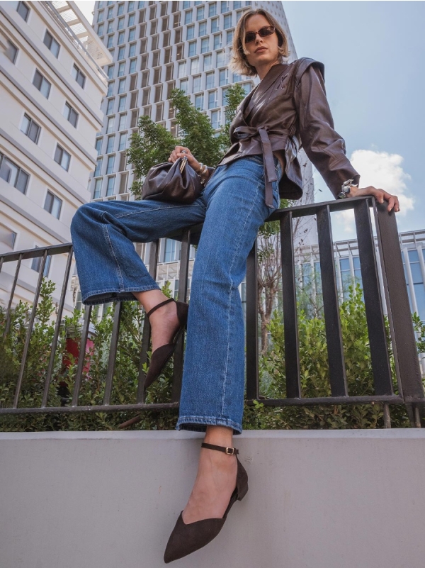 Product Image Μυτερές suede μπαλαρίνες BOZIKIS με μπαρέτα