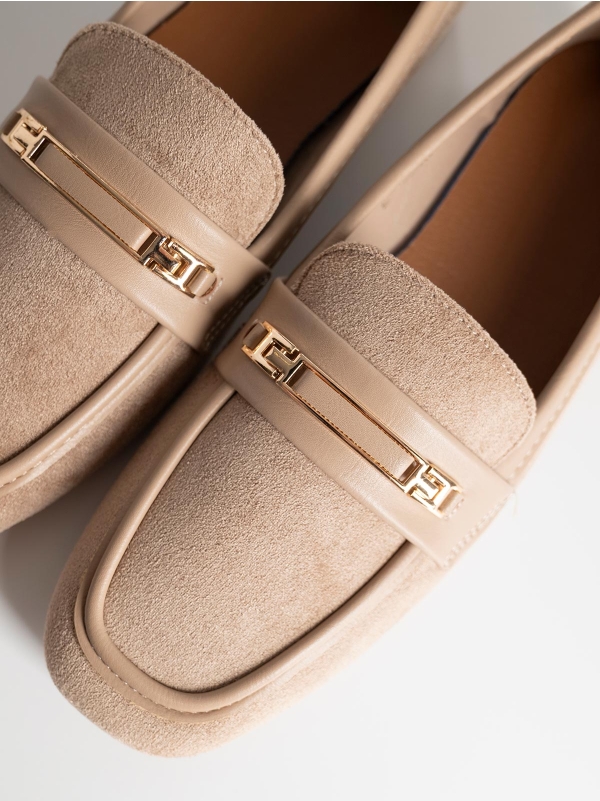 Product Image Suede loafers με αγκράφα