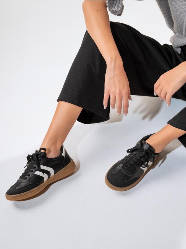 Product Image Basic sneakers με κορδόνια