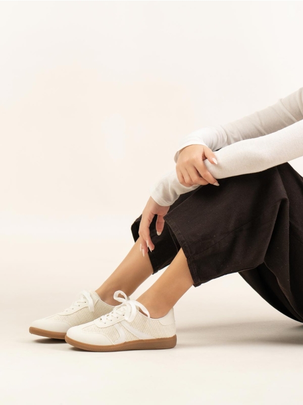 Product Image Basic sneakers με κορδόνια
