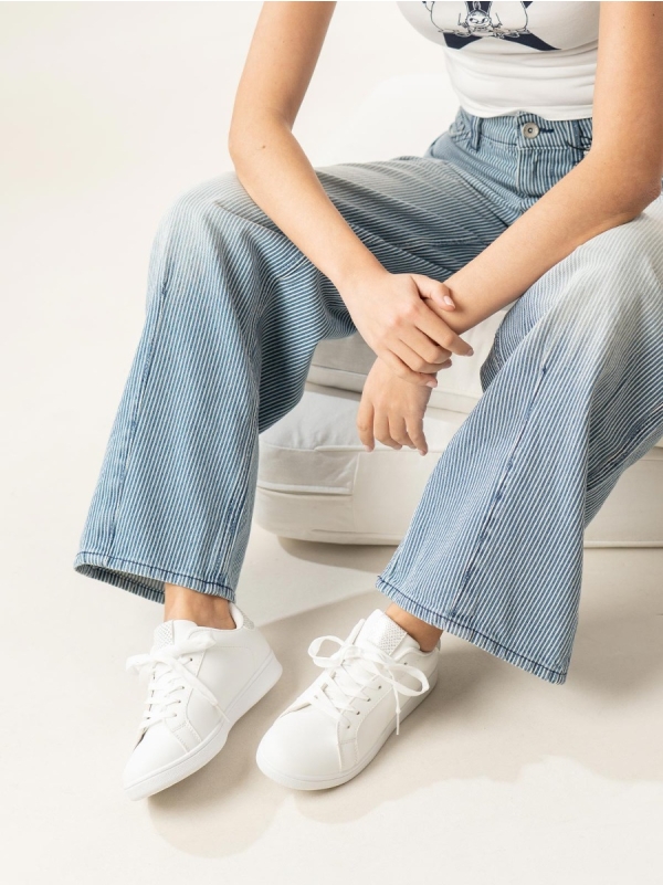 Product Image Basic sneakers