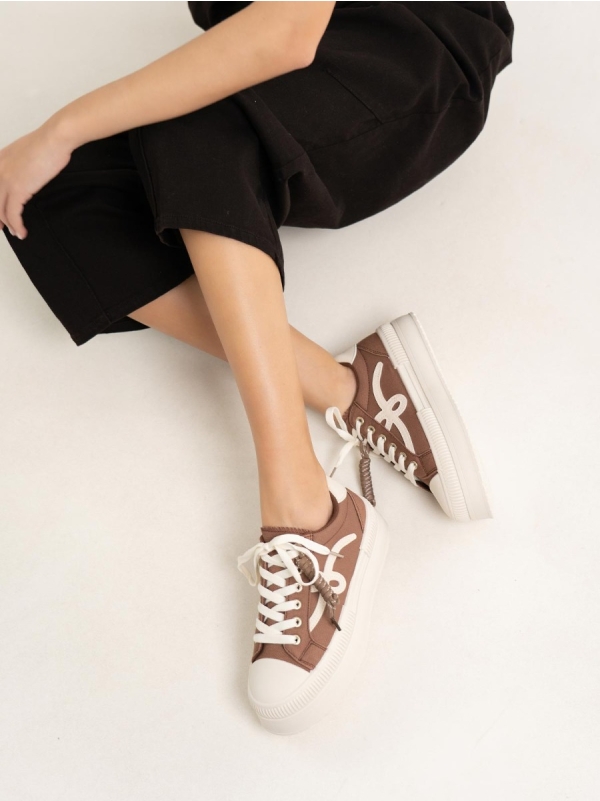 Product Image Δίπατα flatform sneakers με κορδόνια