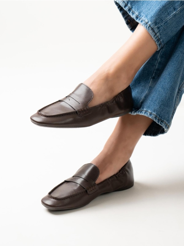 Product Image Loafers με ελαστική λεπτομέρεια & διακοσμητική φάσα