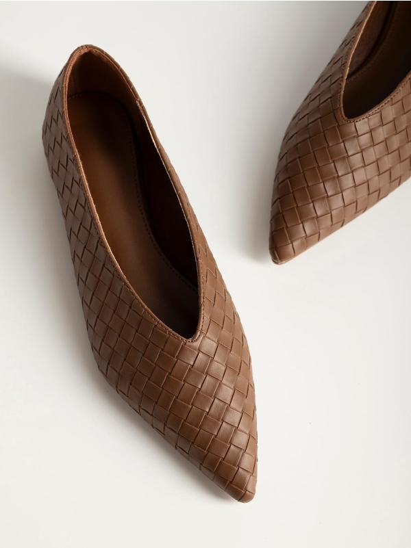 Product Image Μυτερές μπαλαρίνες με πλεκτή όψη