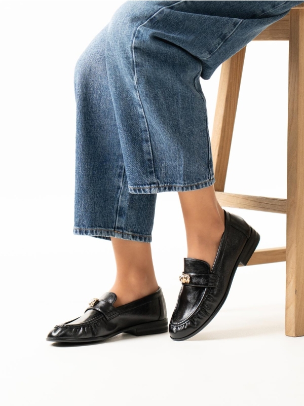 Product Image Loafers με φάσα & μεταλλικό διακοσμητικό