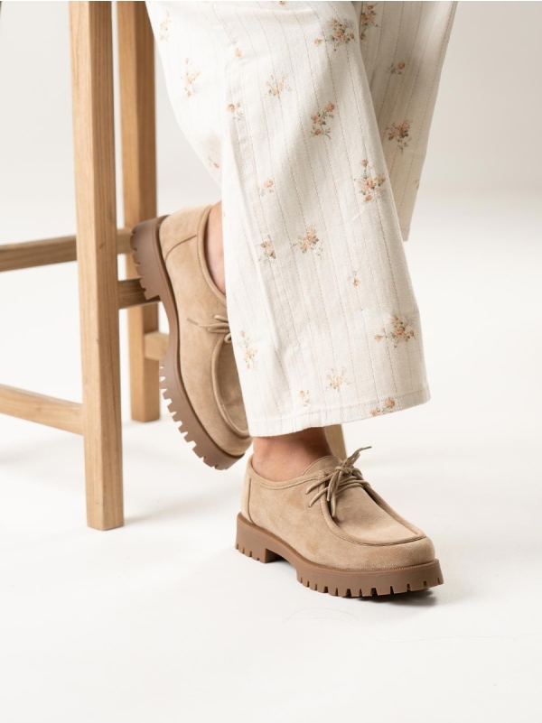 Product Image Suede oxfords με κορδόνια & τρακτερωτή σόλα